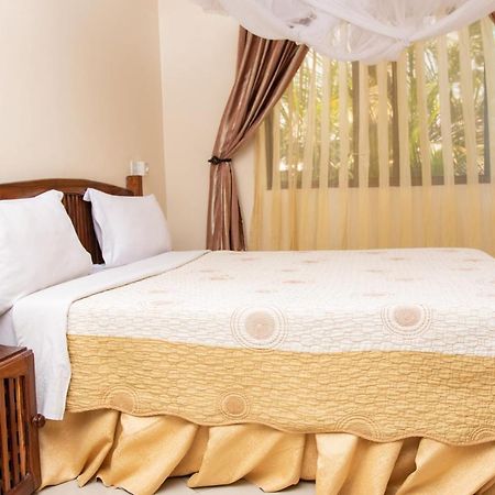 Briston Hotel Arusha Extérieur photo