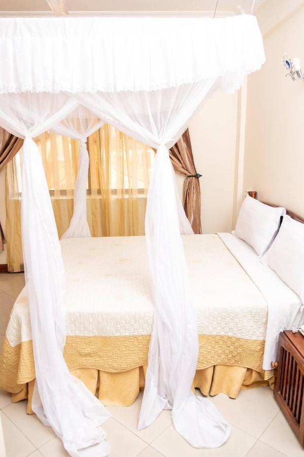 Briston Hotel Arusha Extérieur photo