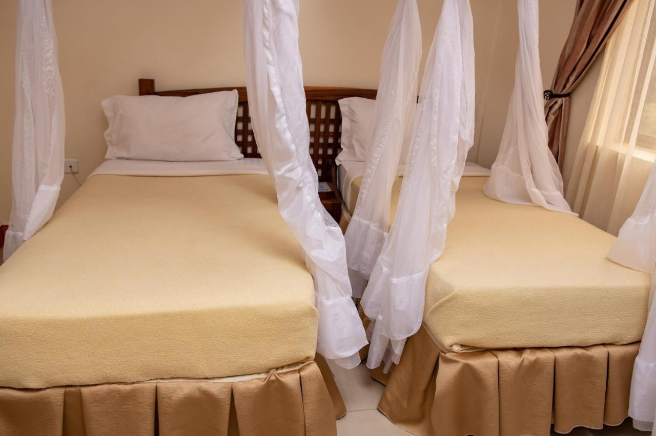 Briston Hotel Arusha Extérieur photo