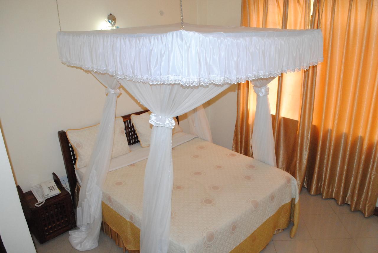 Briston Hotel Arusha Extérieur photo