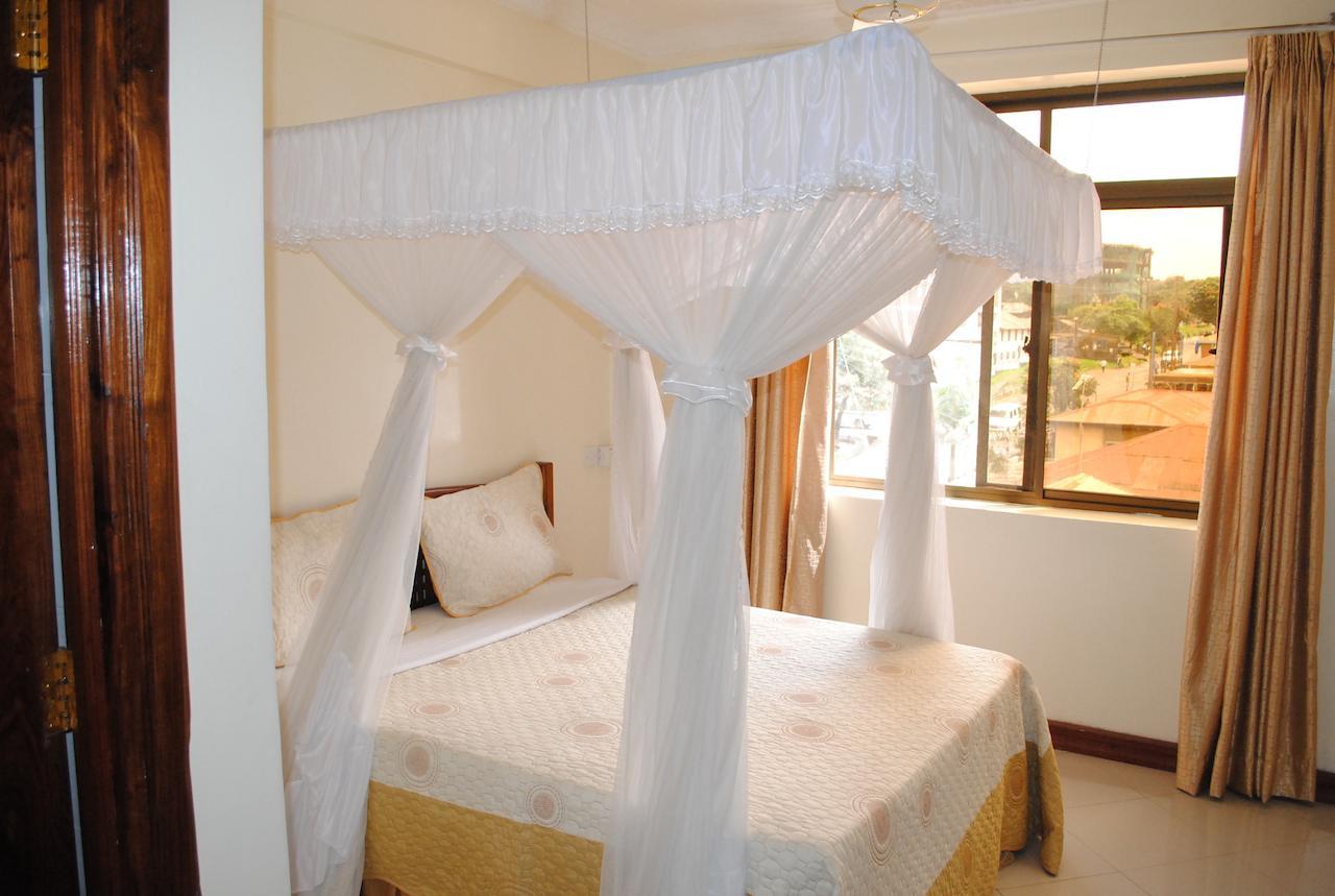 Briston Hotel Arusha Extérieur photo