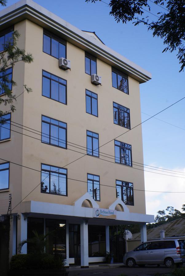 Briston Hotel Arusha Extérieur photo